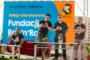 Zdjęcie z festiwalu, panel dyskusyjny na scenie festiwalowej